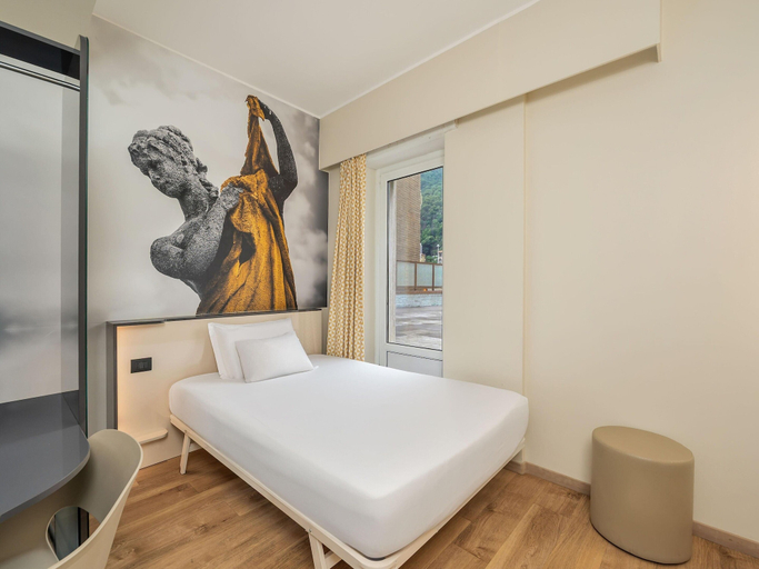 Bedroom 3, B&B Hotel Como City Center, Como