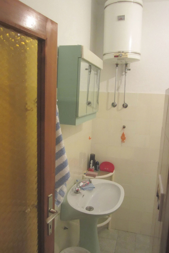 Bathroom, Rooms Jakirusa, Brela