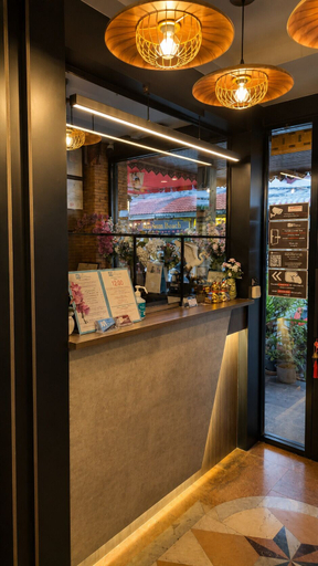 Food & Drinks 5, Max Residence, Pattaya