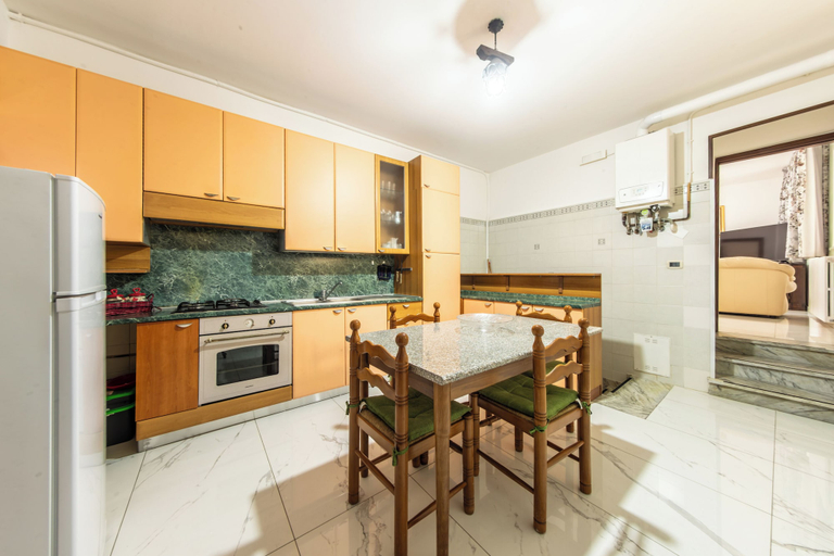Private kitchen 5, Vicolo della Cattedrale, Avellino