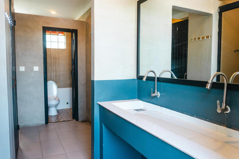 Bathroom 3, White Rabbit Hostel, Siem Reap