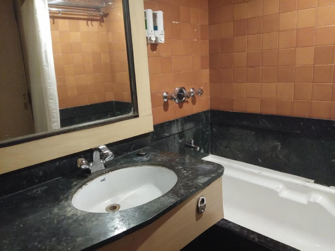 Bathroom, Yogi Metropolitan, Thane