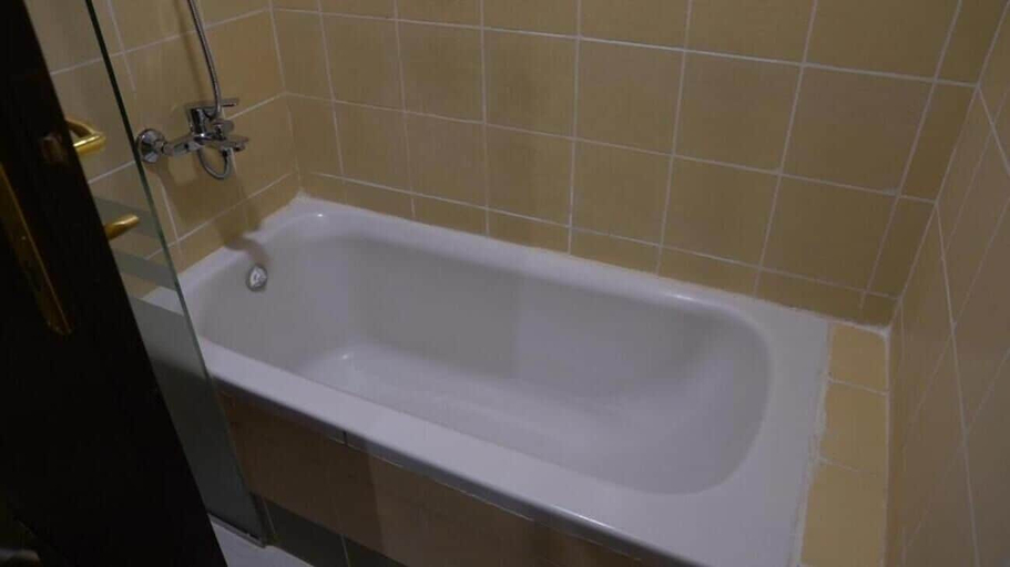 Bathroom 4, Triple One Hotel, Al Madinah Al Munawwarah