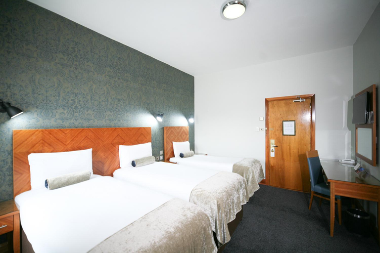 Bedroom 3, Treacy's Hotel Waterford Spa & Leisure Centre
