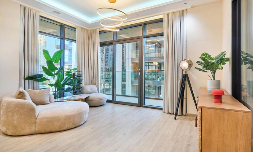 Interior 2, bnbme - The Cove B2 - 1BR plus Study, Dubai