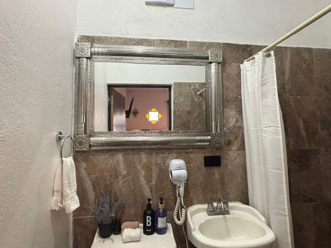 Bathroom 3, Hotel Casa Loreto San Miguel de Allende, Allende