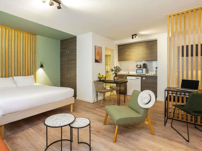 Bedroom 4, Aparthotel Adagio Montpellier Centre Comedie, Hérault