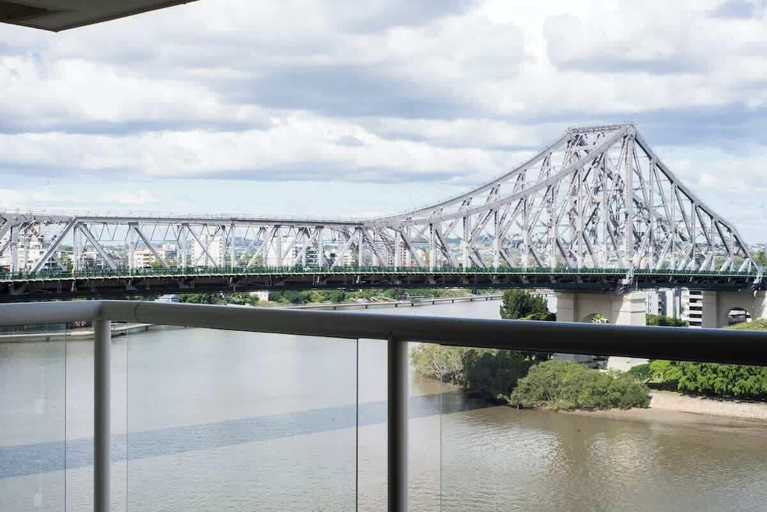 Interior 3, Spectacular! 2bed, 1bath, 1car, Views ~ CBD, Brisbane