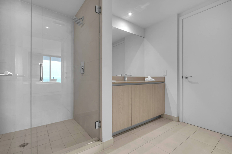 Others 1, Oceanview Highrise - Amenities, Broward