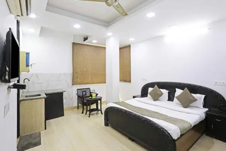 Room 5, Via Signature Villa, Gautam Buddha Nagar