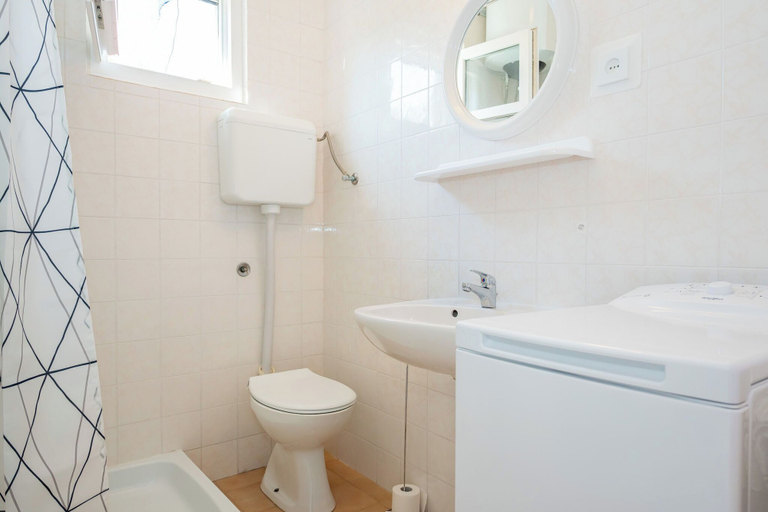 Bathroom 4, Apartments Olive and Sea, Šolta