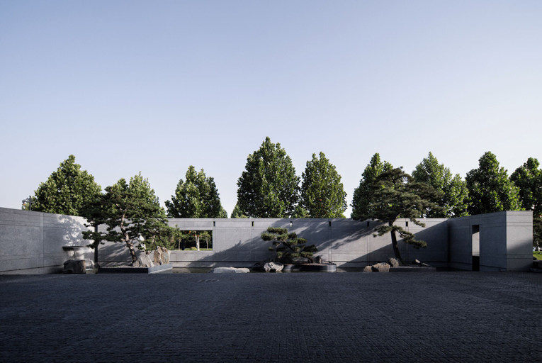 Property grounds, Luoyang Huamao Chunsong Hotel, Luoyang