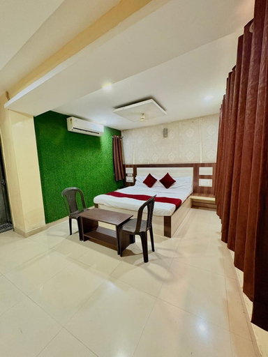 Room 4, Hotel Yatrik inn, Raipur