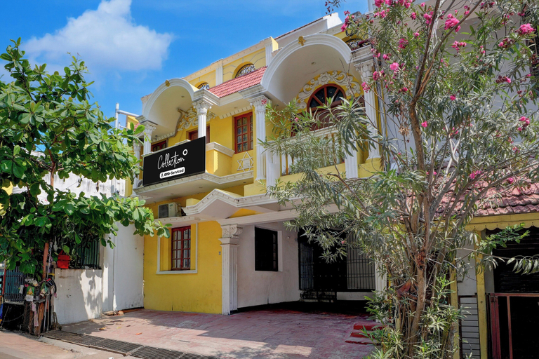 Exterior 4, CollectionO Sri Varadaraja PerumalTemple, Viluppuram