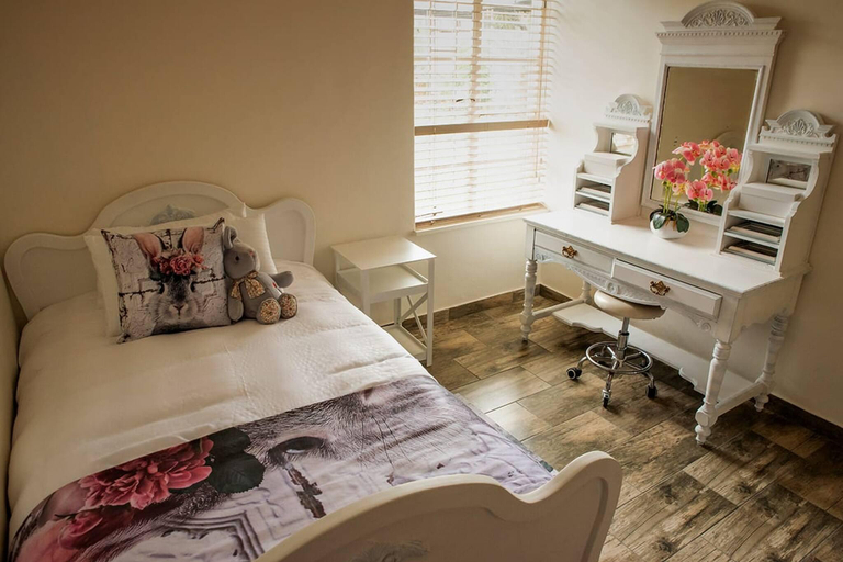 Bedroom 5, Christi-Lue Villa Guest House, West Rand