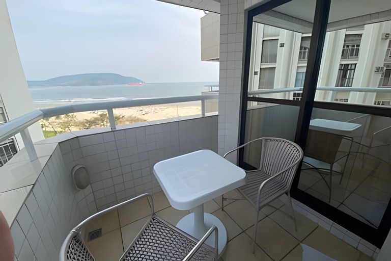 Outdoor dining, SHB Frente a praia com vista mar, Santos