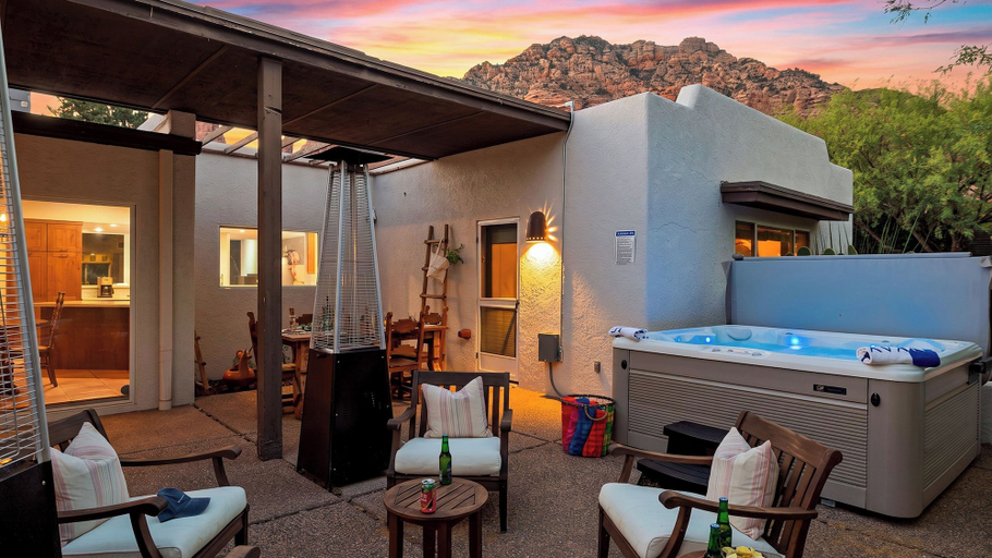 Interior 2, Sage & Sandstone by Avantstay Hot Tub + Covered Dining Red Rock Views, Yavapai