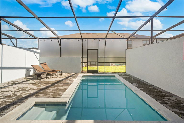 Property amenity 2, 4254 Lana Avenue, Polk