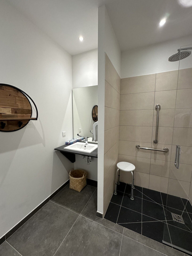 Bathroom 5, La Maison de nos Parents, Pas-de-Calais