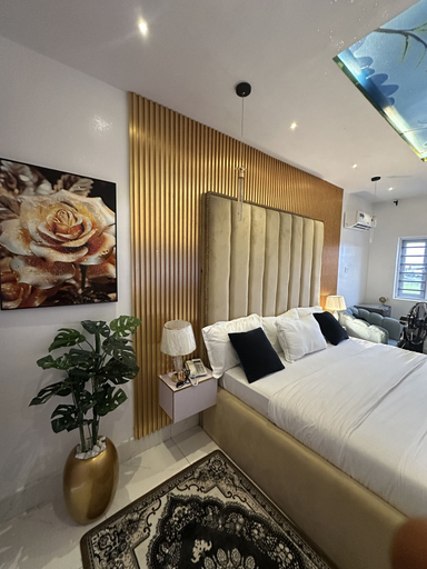Room 2, Holy pie Luxury Apartment, Port Harcourt
