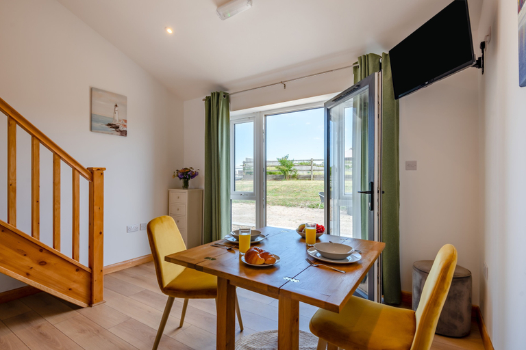 Dining 3, Kent Coast Stays, Kent