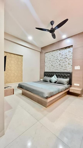 Room 4, Hotel Evanka by Navvarsh, Indore