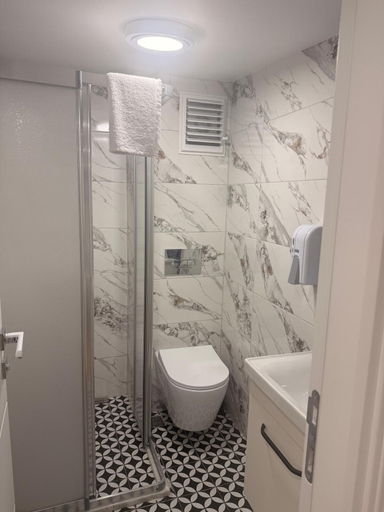 Bathroom 5, Neo Konak, Fatih