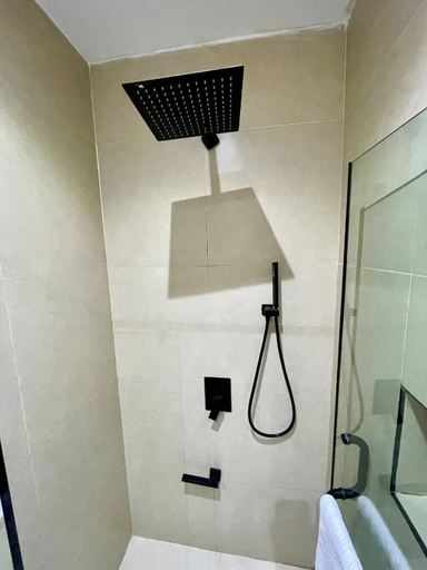 Bathroom 2, RT24 Hotel, Ikeja