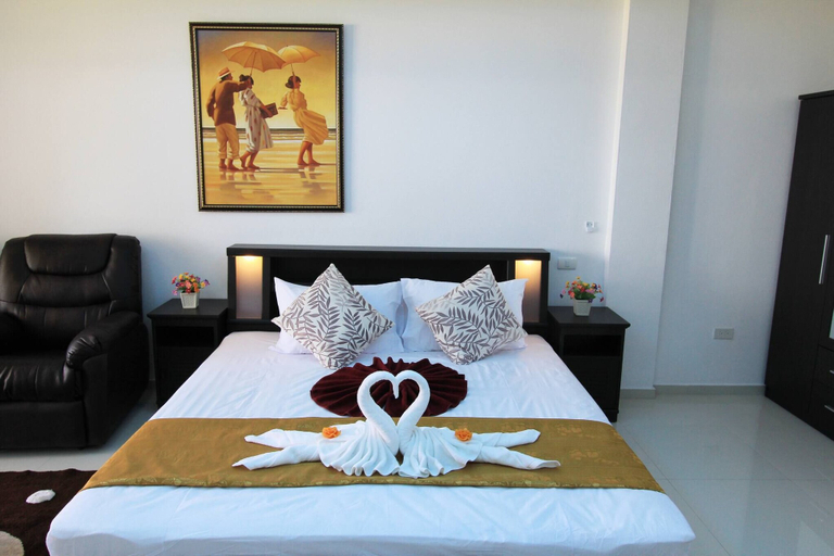 Room 4, #1122 Siam Royal View Beachfront Studio Apartment, Koh Chang
