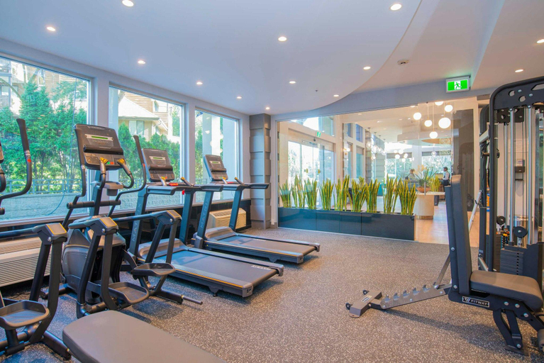 Fitness center 1, Sandman Signature Surrey-Guildford Suites, Greater Vancouver