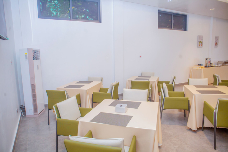 Dining, LEAF HOTEL, Kinondoni