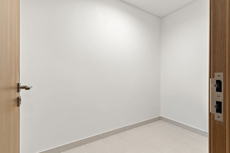 Room 4, Silkhaus Canal Side 2bdr Apartment in Al Wasl, Dubai