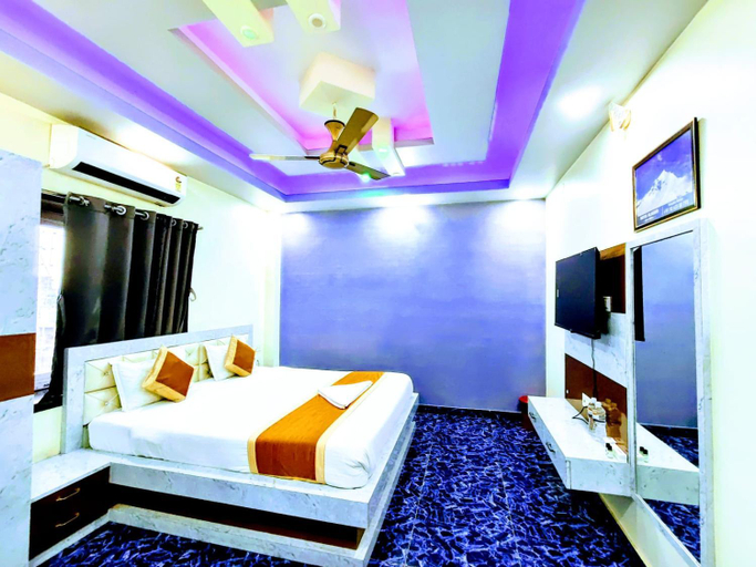 Bedroom 2, Hotel Glacier, Araria