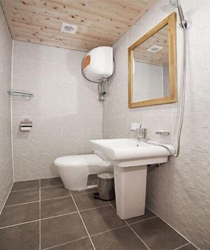 Bathroom, Gyeongju Hwangnamkwan Hanok Hotel, Gyeongju