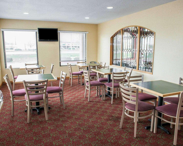 Food & Drinks 4, Quality Inn and Suites Indianapolis, Marion