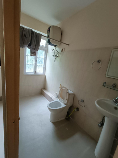 Bathroom 4, CLOUDS HOTEL & RESTAURANT, East Sikkim