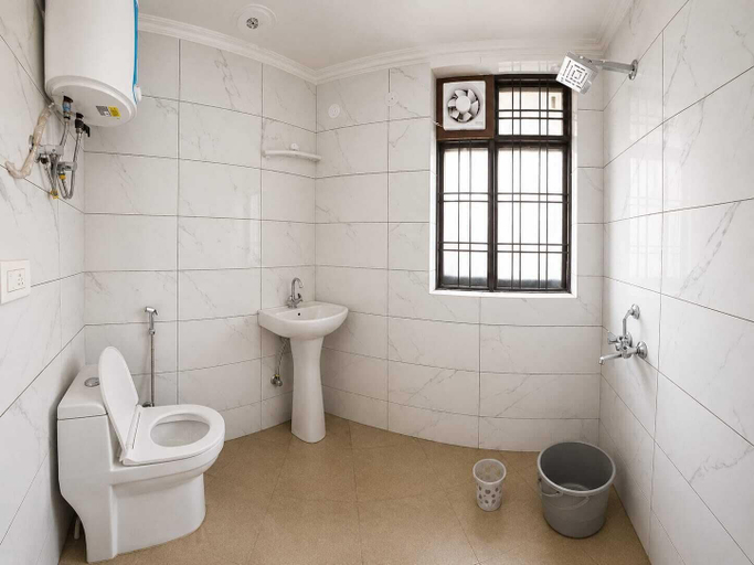 Bathroom 4, Gulmohar Residencies, Gurgaon