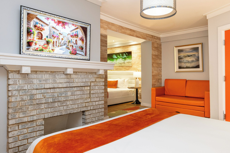Bedroom 3, Chesterfield Hotel & Suites, Miami-Dade