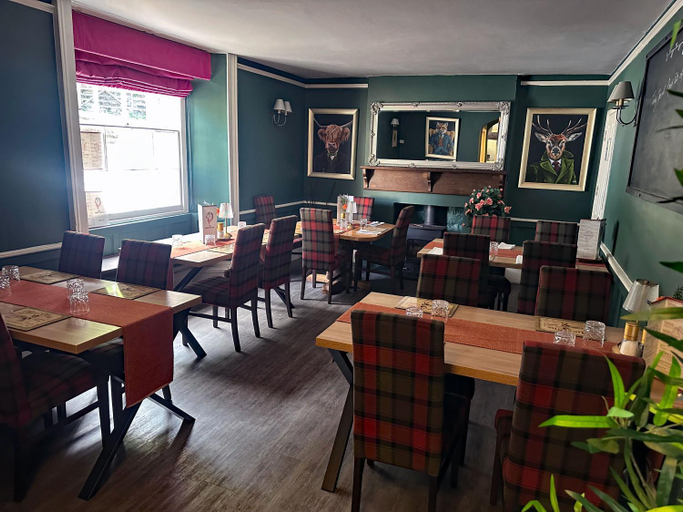 Food & Drinks, The Red Lion Hotel, Devon