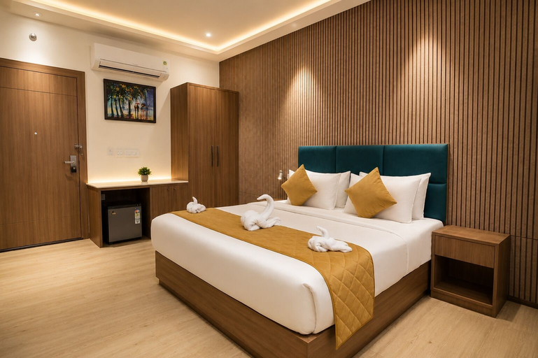Bedroom 3, Hotel Three Seasons, Mathura