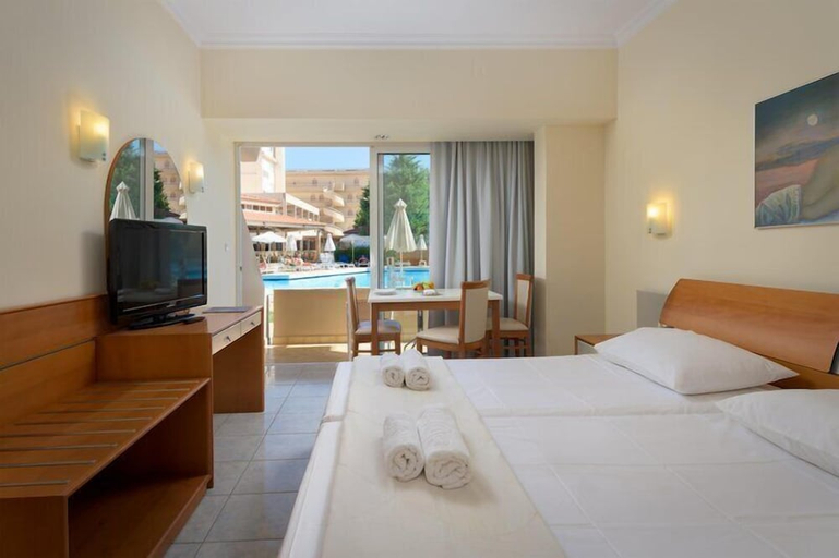 Bedroom 3, Sun Beach Resort, South Aegean