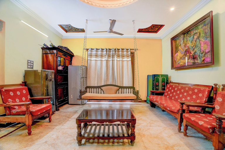 Interior 3, CollectionO Sri Varadaraja PerumalTemple, Viluppuram