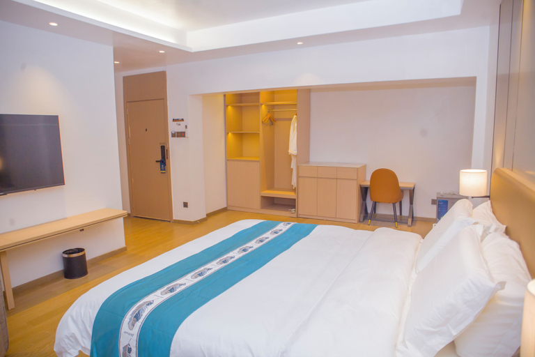 Room 3, LEAF HOTEL, Kinondoni