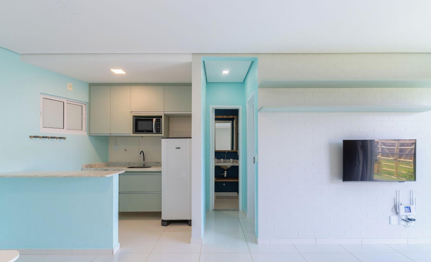 Private kitchen, Ap 1 Block the Beach in a Cond. w/ a Pool Kvi0106, Caucaia