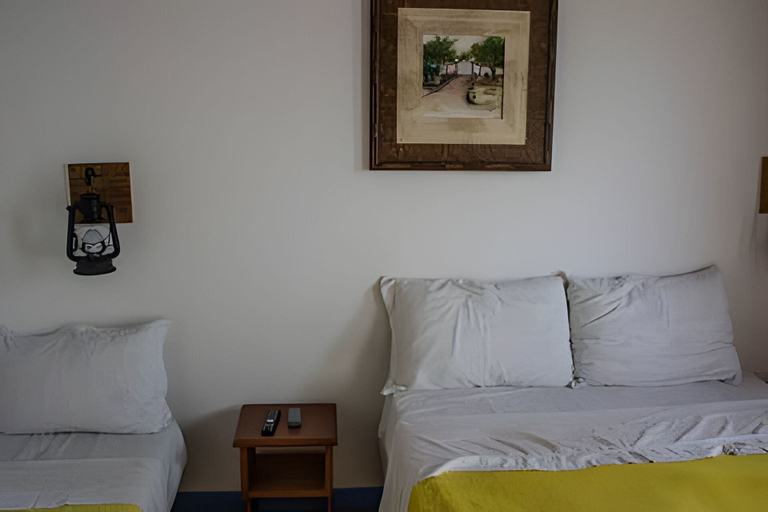 Room 5, 4let Colina Flamboyant, Cerro Corá
