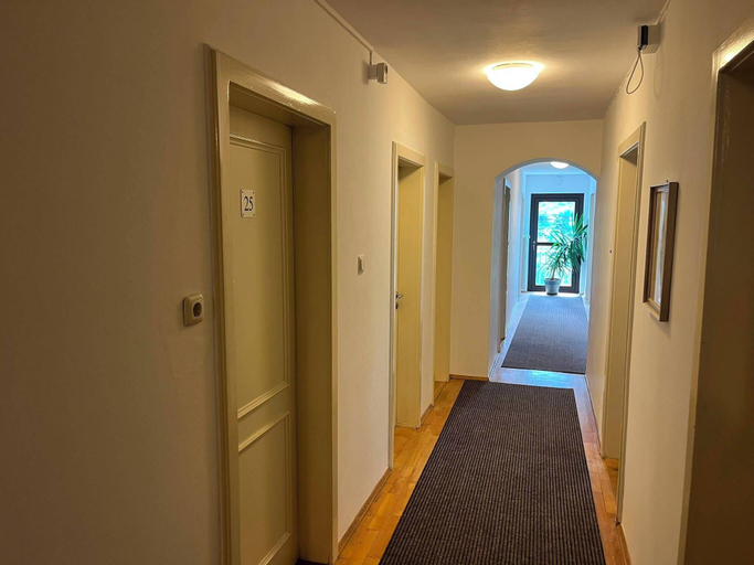 Living area 2, Arona Rooms, München