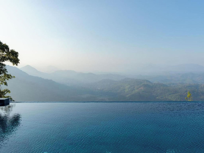 Infinity pool 3, Green Acres Leisure Resort, Hatharaliyadda