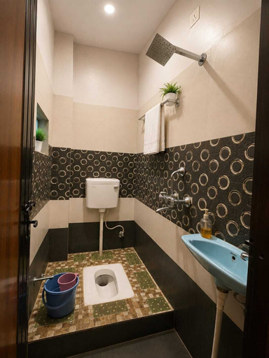 Bathroom 3, Kashi Dham P Guest House, Varanasi
