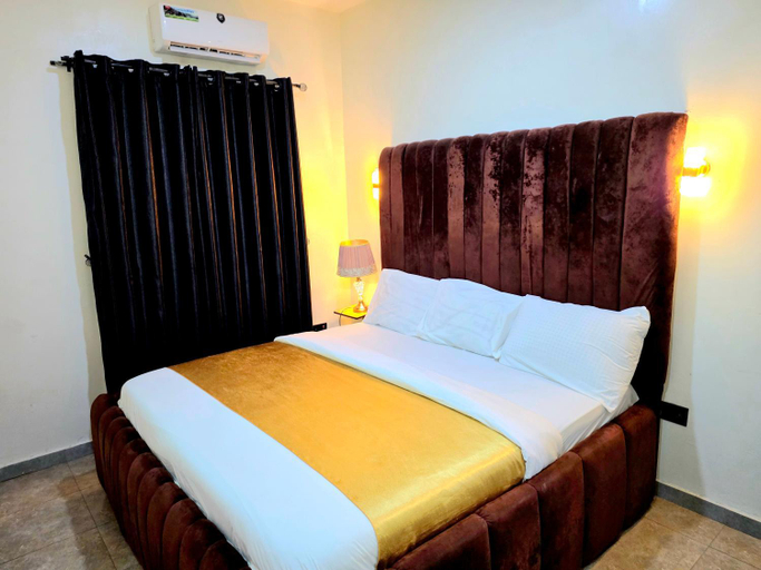 5, Shugaland hotel lounge & Conference, Ido