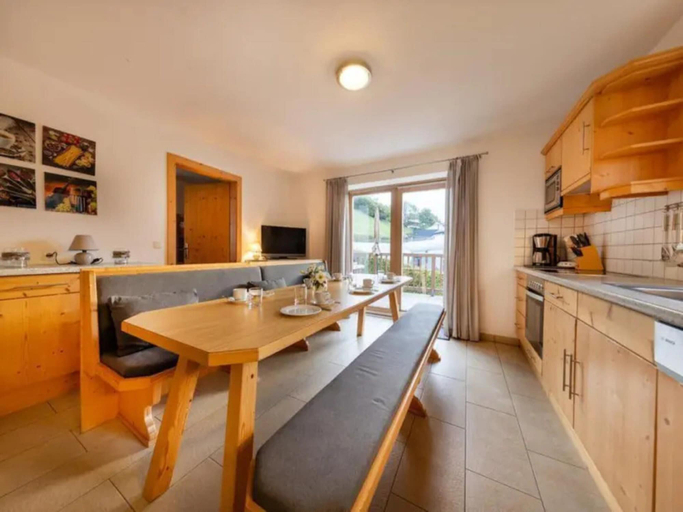 Others 3, Spacious Stay With Mountain View, Zell am See